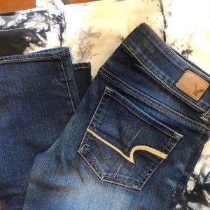 American Eagle cropped jeans